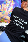 Hot Girls listen to techno